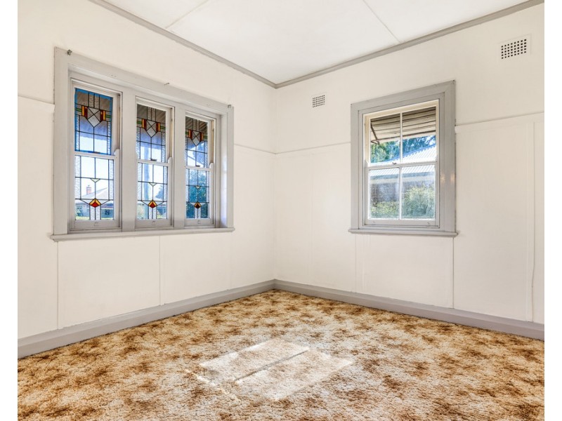 8 Phillip Street, Tamworth NSW 2340