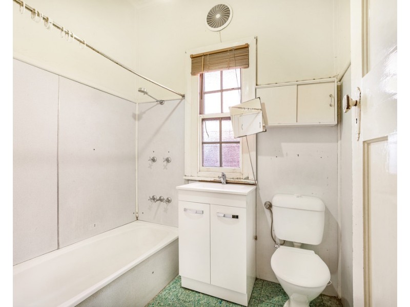 8 Phillip Street, Tamworth NSW 2340