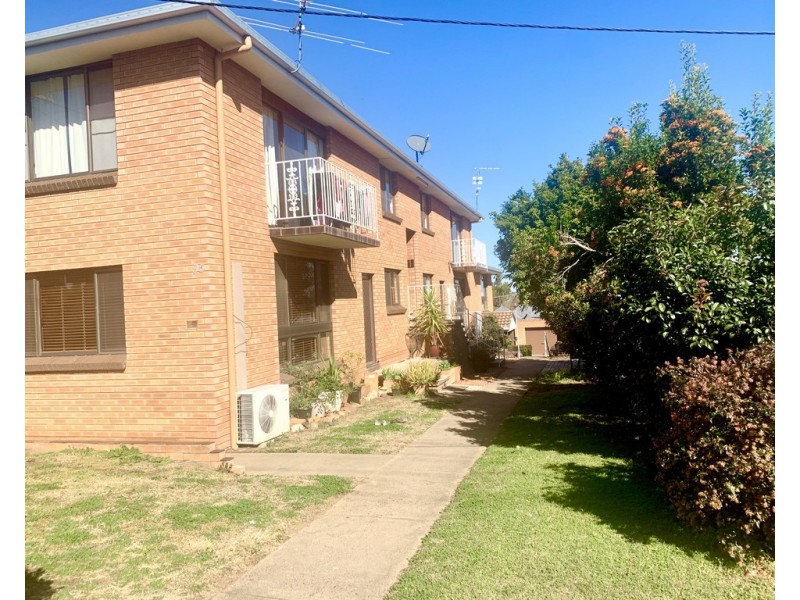 2/95 Upper Street, East Tamworth NSW 2340