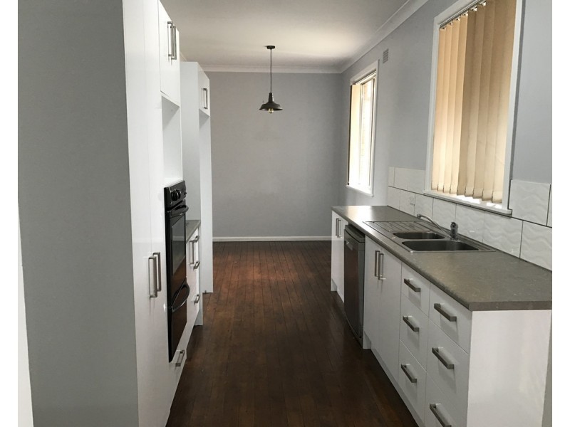 33 Croydon Avenue, Tamworth NSW 2340