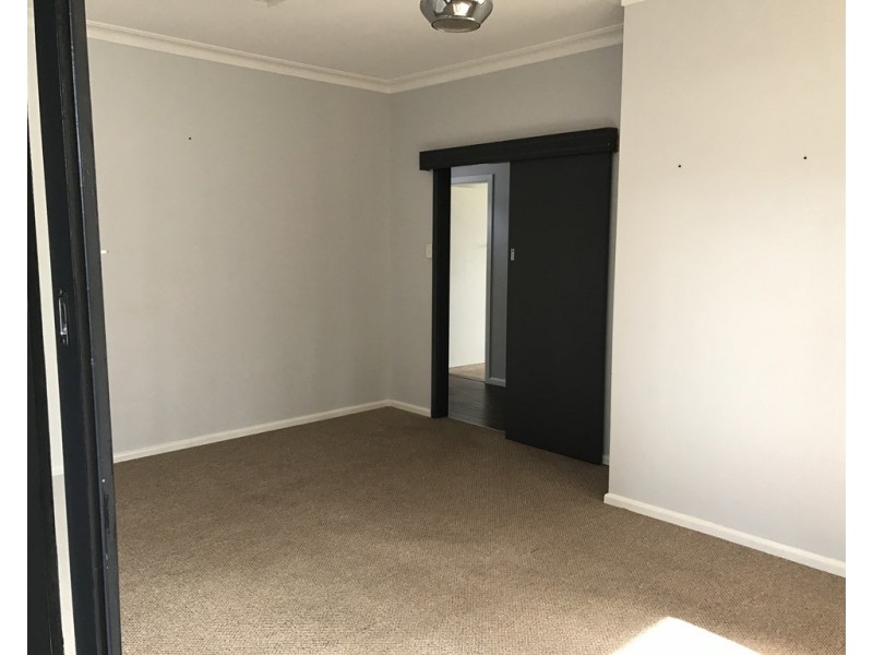 33 Croydon Avenue, Tamworth NSW 2340