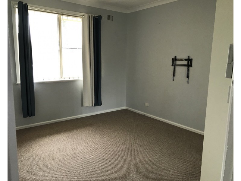 33 Croydon Avenue, Tamworth NSW 2340