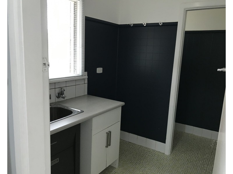 33 Croydon Avenue, Tamworth NSW 2340