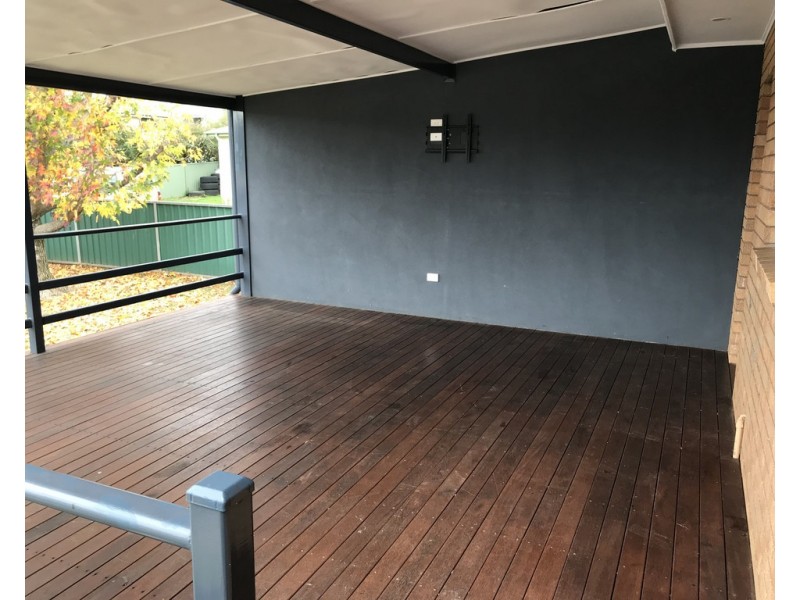 33 Croydon Avenue, Tamworth NSW 2340