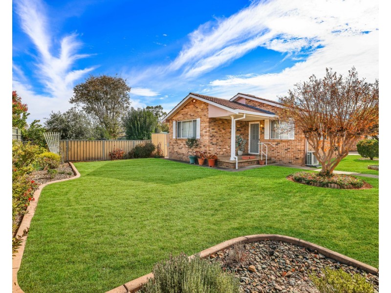 2/4 Adam Street, Tamworth NSW 2340