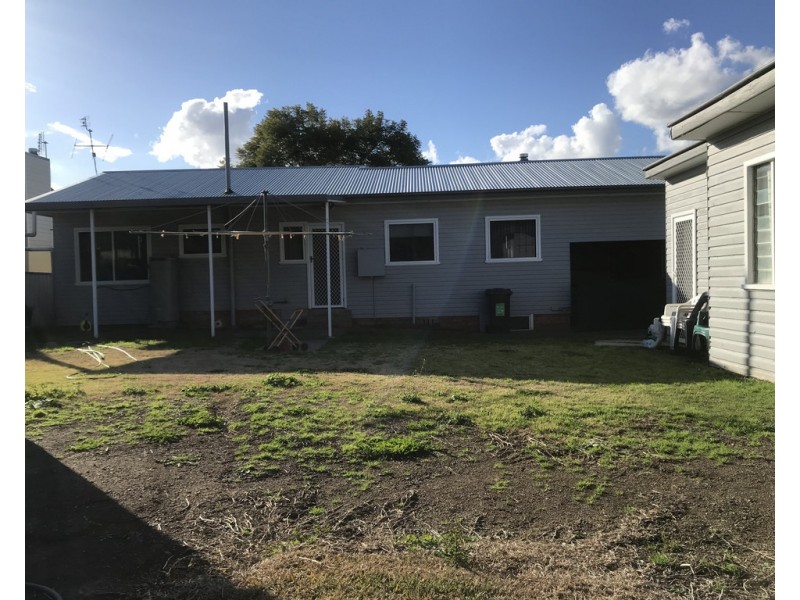 5 Crocket Street, Tamworth NSW 2340