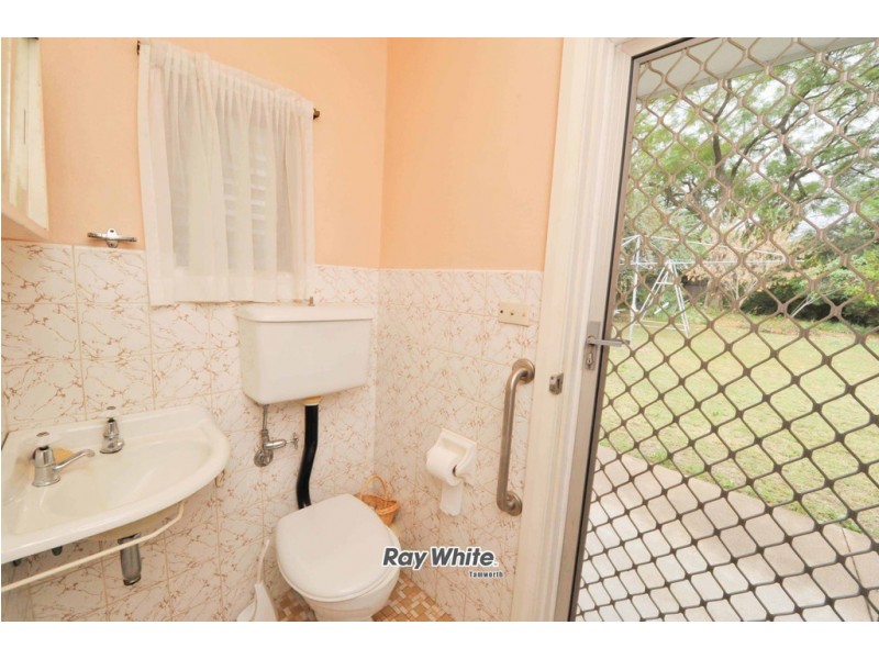 42 Napier Street, Tamworth NSW 2340