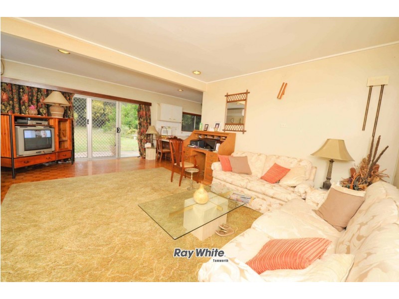 42 Napier Street, Tamworth NSW 2340