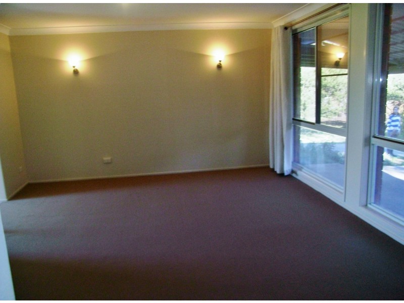 37 Susan Street, Kootingal NSW 2352