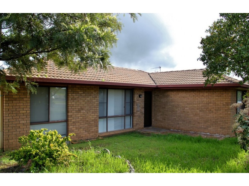 1 Boronia Drive, Tamworth NSW 2340