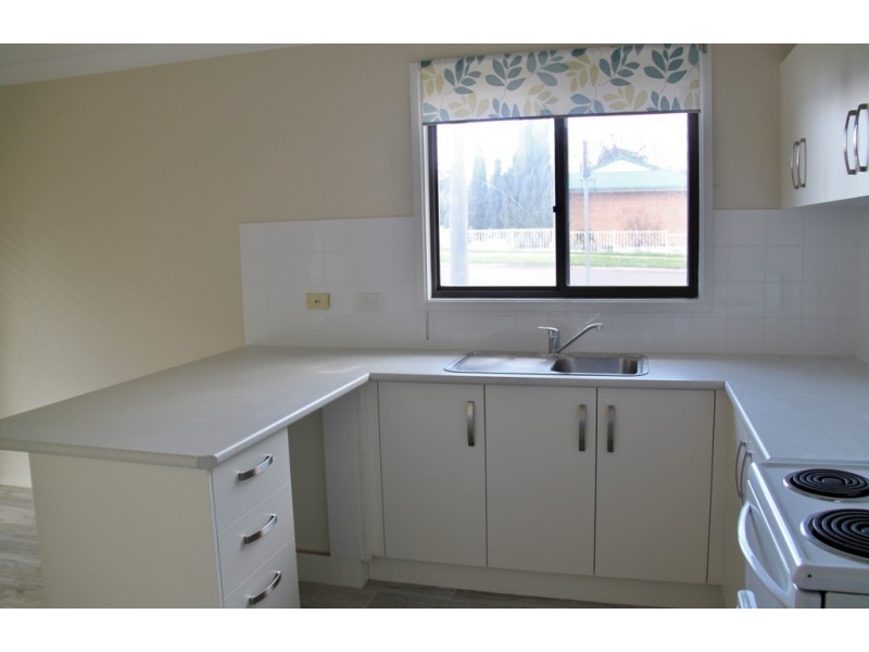 1 Boronia Drive, Tamworth NSW 2340