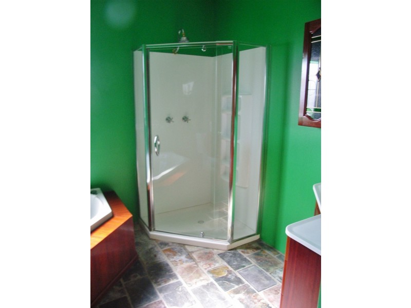 18 Kent Street, Tamworth NSW 2340