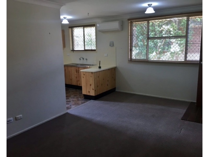 2/64 Petra Avenue, Tamworth NSW 2340