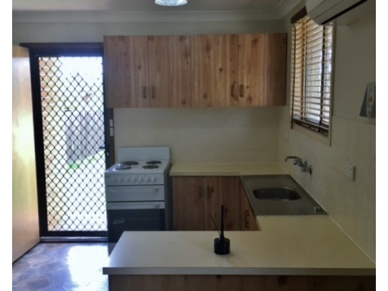 2/64 Petra Avenue, Tamworth NSW 2340