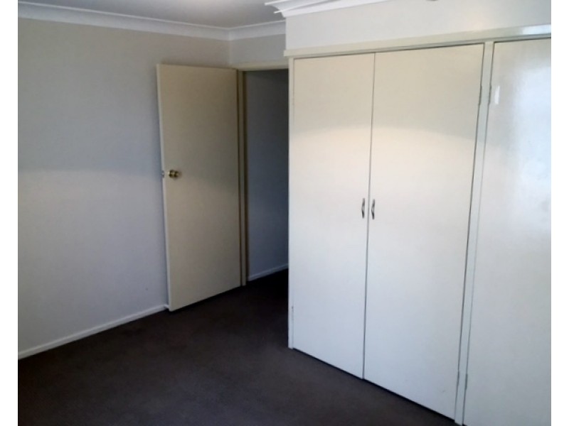 2/64 Petra Avenue, Tamworth NSW 2340