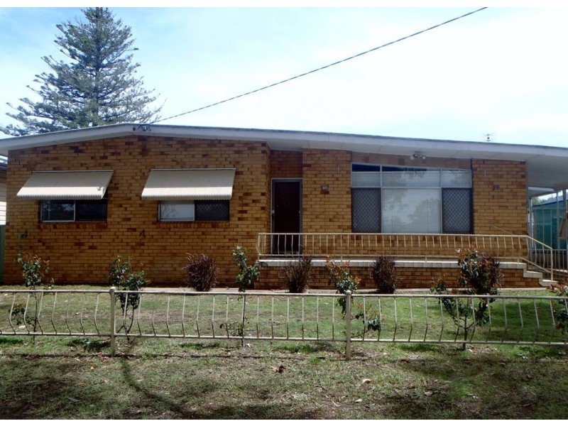 79 Robert Street, Tamworth NSW 2340