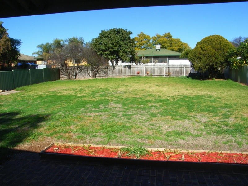 79 Robert Street, Tamworth NSW 2340