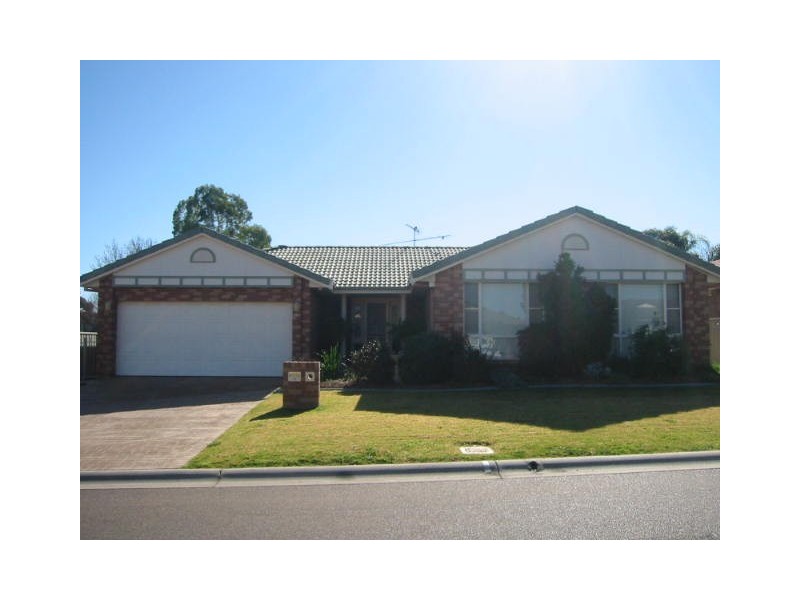 15 Wahroonga Drive, Tamworth NSW 2340