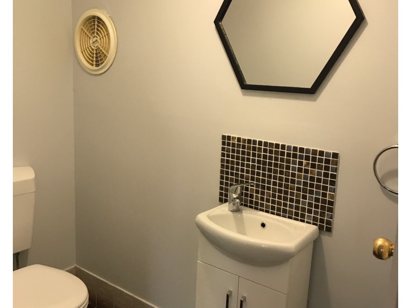 1/2 – 4 Chelmsford Street, Tamworth NSW 2340