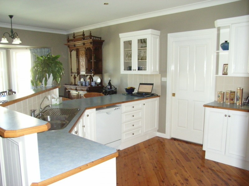 22 Cobb and Co Crt, Tamworth NSW 2340