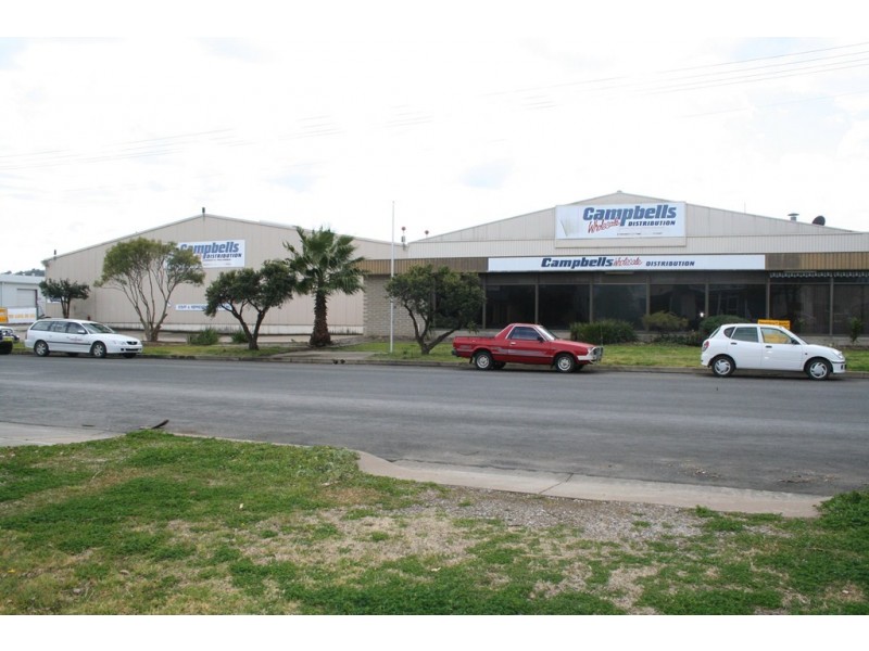 4 Avro Street, Tamworth NSW 2340