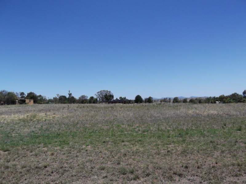 11 Warwick Road, Tamworth NSW 2340