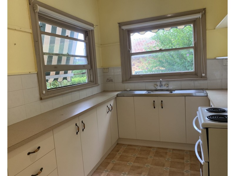104 Rawson Avenue, Tamworth NSW 2340
