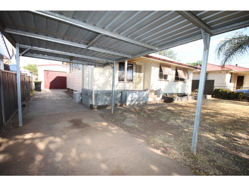 8 Edith Street, Tamworth NSW 2340