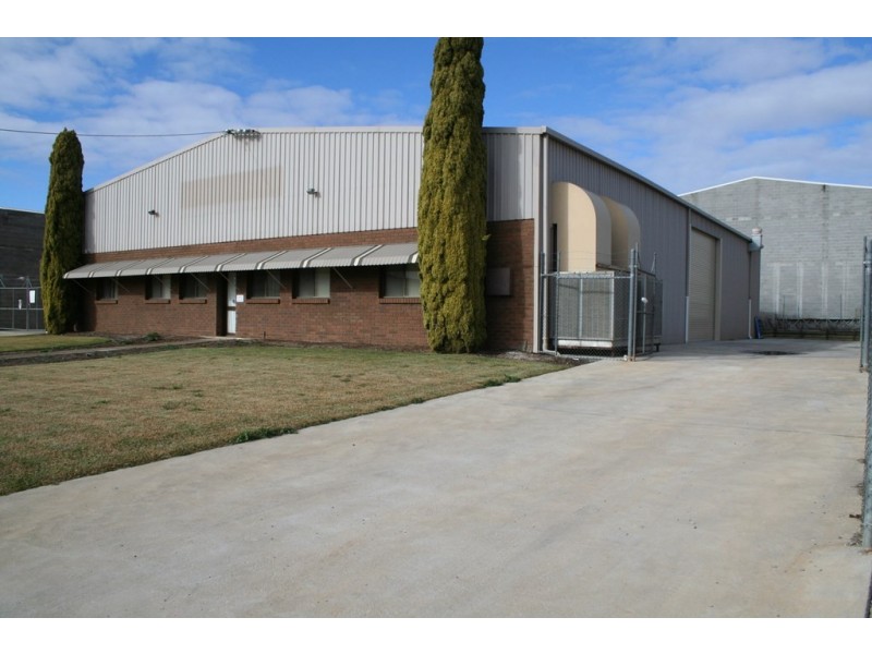 12 Kingsford Smith Street, Tamworth NSW 2340