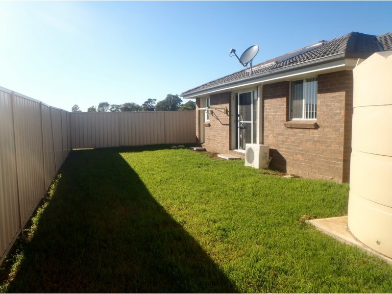 2/23 Rosella Avenue, Tamworth NSW 2340