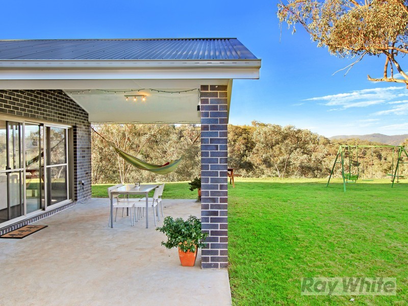 8 Pindari Drive, Tamworth NSW 2340