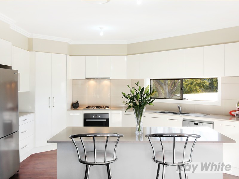 8 Pindari Drive, Tamworth NSW 2340