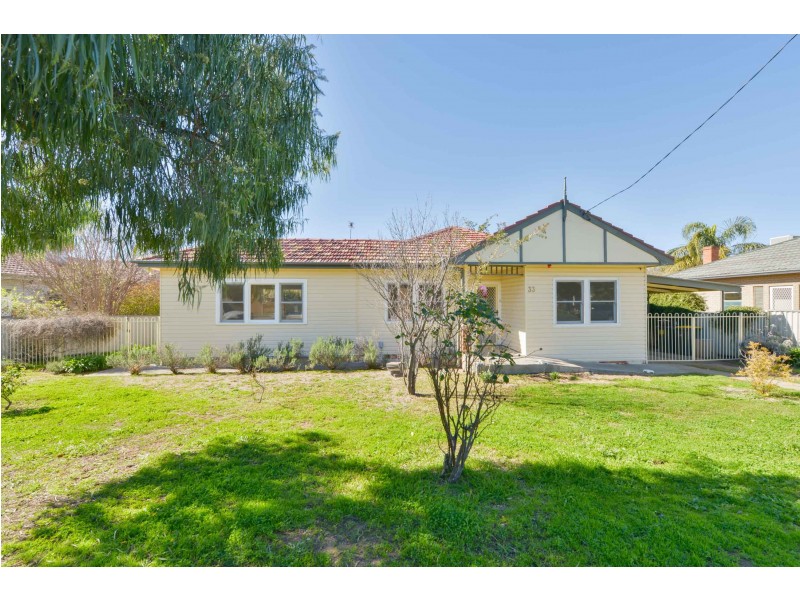 33 Edward Street, Tamworth NSW 2340