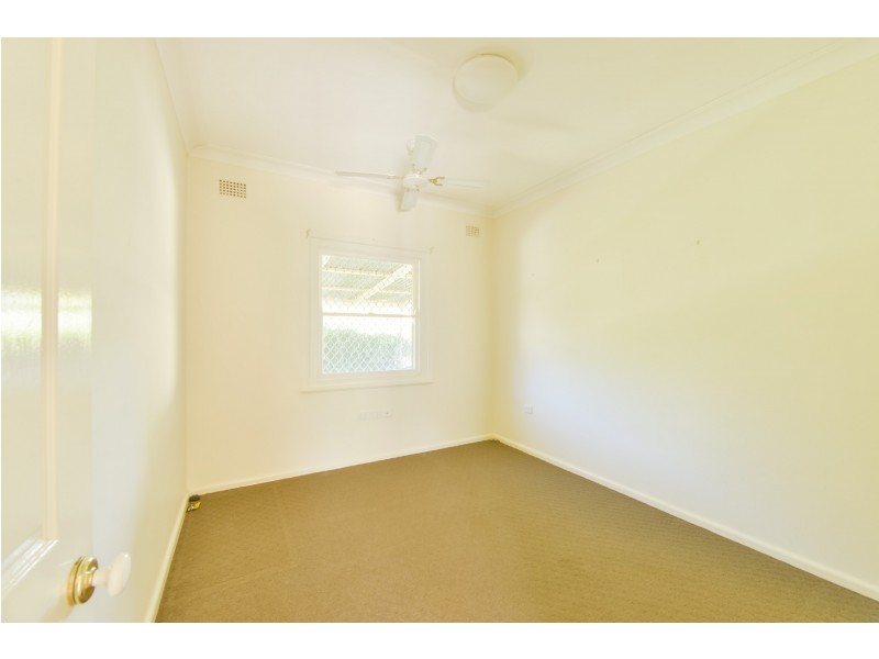 33 Edward Street, Tamworth NSW 2340