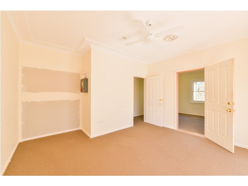 33 Edward Street, Tamworth NSW 2340