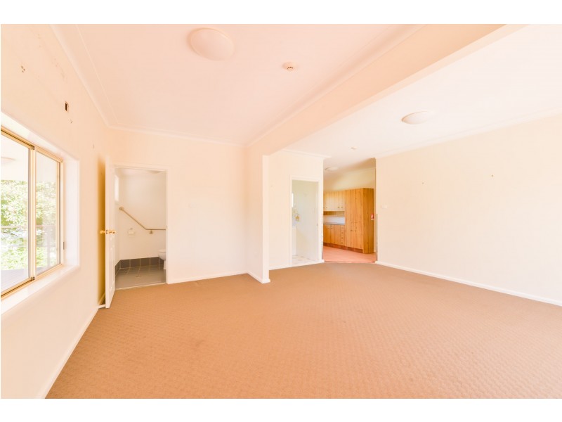 33 Edward Street, Tamworth NSW 2340