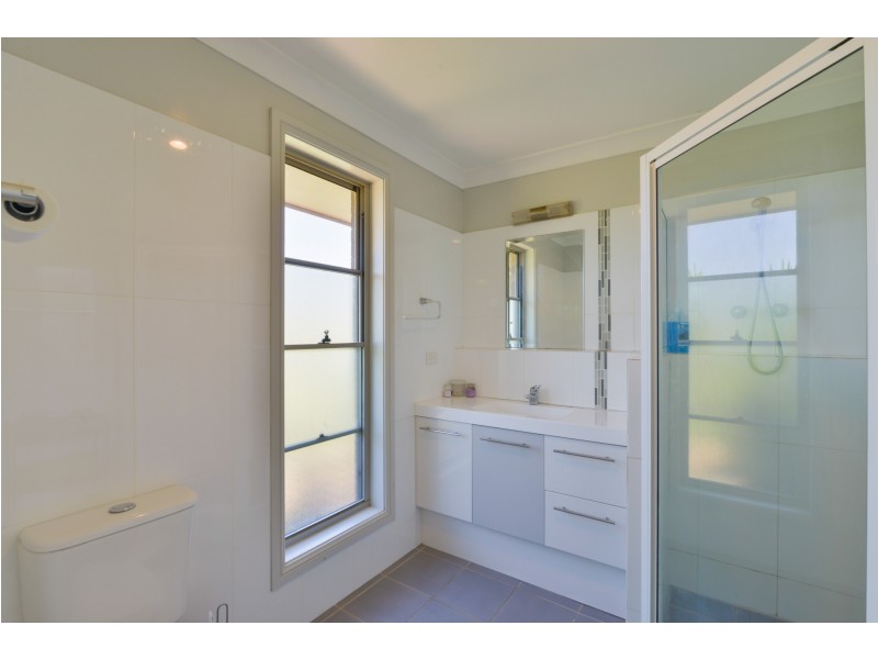 65 Regans Road, Tamworth NSW 2340