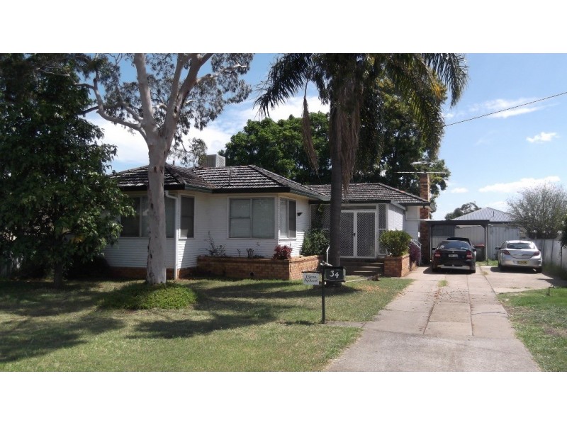 34 Edinburgh Avenue, Tamworth NSW 2340