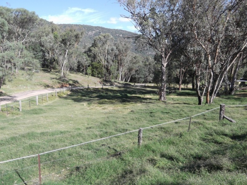 5 Schofields Road, Moonbi NSW 2353