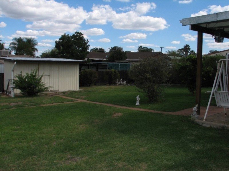 19 Dorothy Avenue, Kootingal NSW 2352