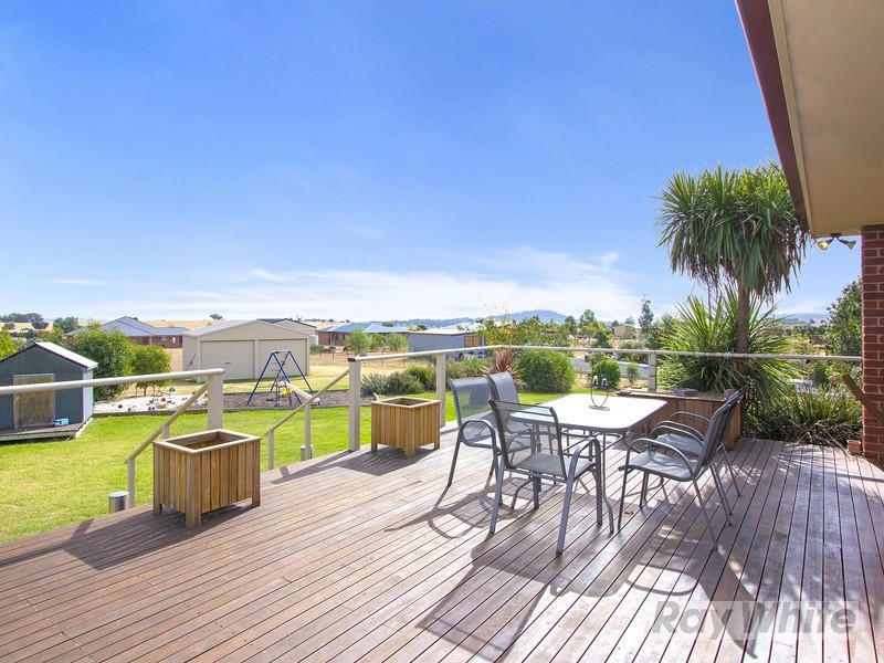 5 Benarkin Drive, Moore Creek NSW 2340