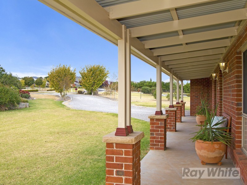 5 Benarkin Drive, Moore Creek NSW 2340