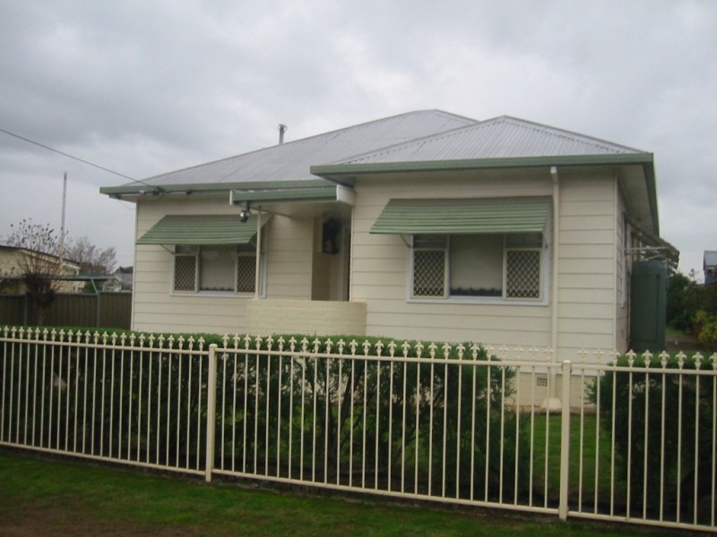 33a William Street, Tamworth NSW 2340