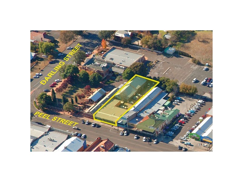 218 Peel Street, Tamworth NSW 2340