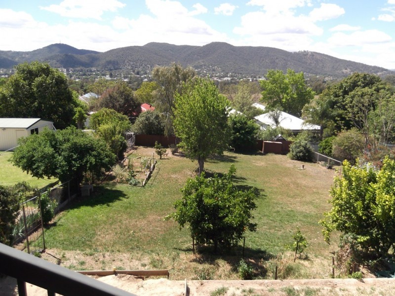 130 Crown Street, West Tamworth NSW 2340