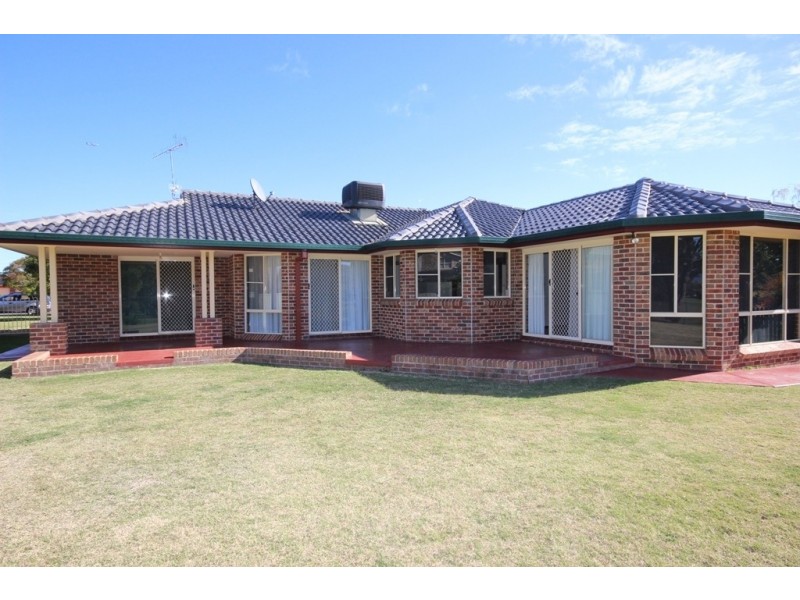 62 Greg Norman Drive, Tamworth NSW 2340
