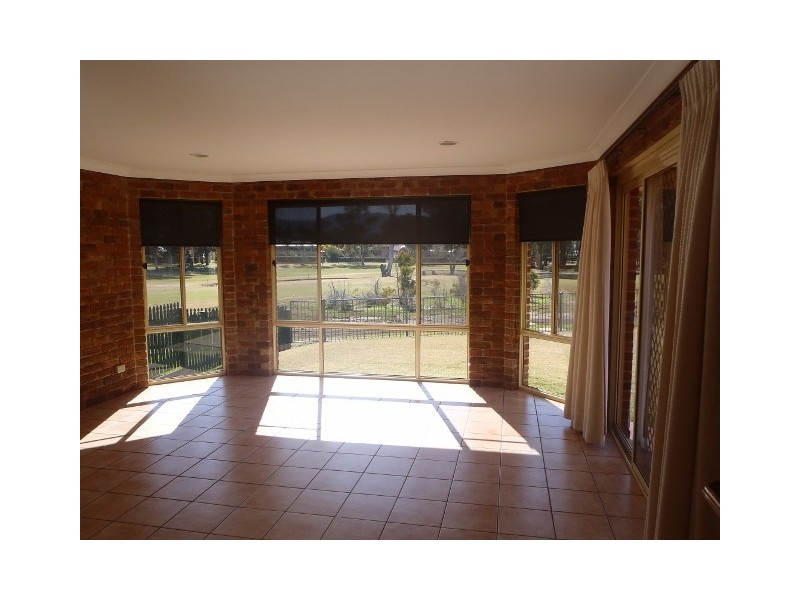 62 Greg Norman Drive, Tamworth NSW 2340