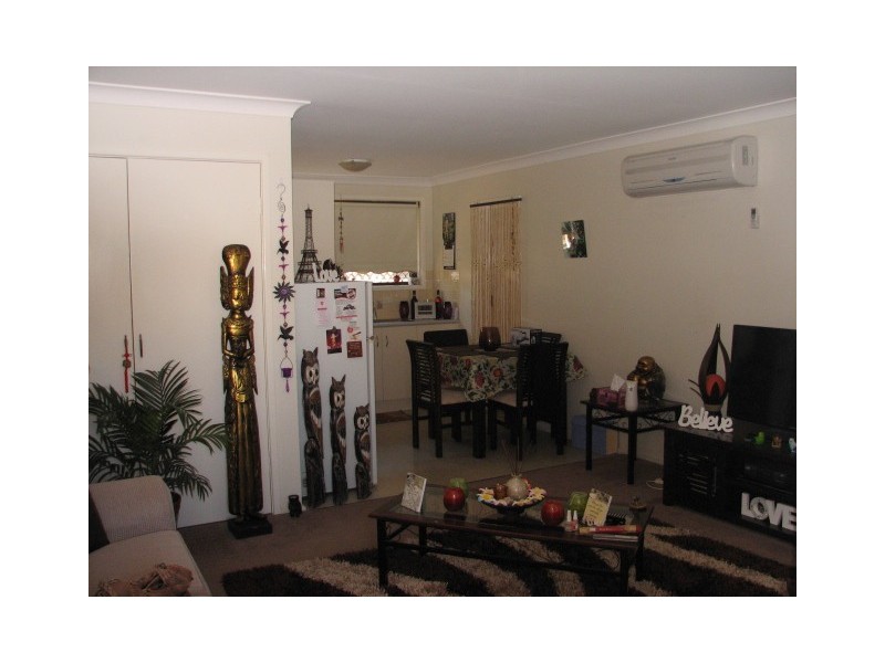 6 Illoura Street, Hillvue NSW 2340