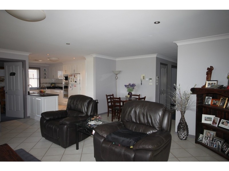 3 Errol Place, Tamworth NSW 2340