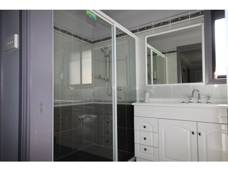 3 Errol Place, Tamworth NSW 2340